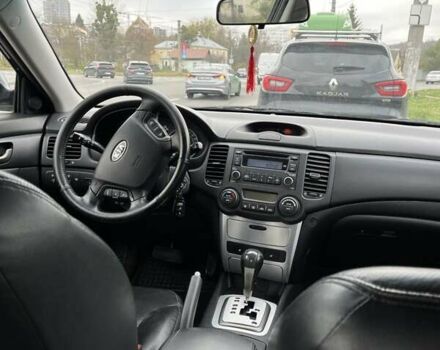 Чорний Кіа Маджентіс, об'ємом двигуна 2.7 л та пробігом 280 тис. км за 6500 $, фото 10 на Automoto.ua