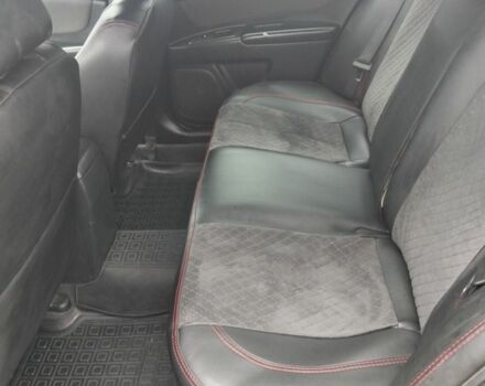 Чорний Кіа Маджентіс, об'ємом двигуна 2 л та пробігом 215 тис. км за 6700 $, фото 5 на Automoto.ua