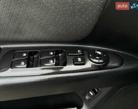 Черный Киа Маджентис, объемом двигателя 2 л и пробегом 229 тыс. км за 5555 $, фото 35 на Automoto.ua