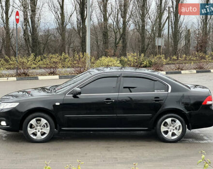 Черный Киа Маджентис, объемом двигателя 2 л и пробегом 229 тыс. км за 5555 $, фото 4 на Automoto.ua