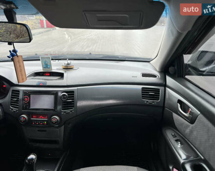 Черный Киа Маджентис, объемом двигателя 2 л и пробегом 229 тыс. км за 5555 $, фото 25 на Automoto.ua