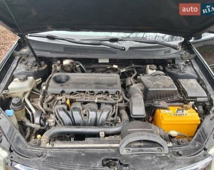 Чорний Кіа Маджентіс, об'ємом двигуна 2 л та пробігом 215 тис. км за 6700 $, фото 7 на Automoto.ua
