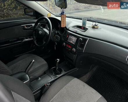 Черный Киа Маджентис, объемом двигателя 2 л и пробегом 229 тыс. км за 5555 $, фото 42 на Automoto.ua