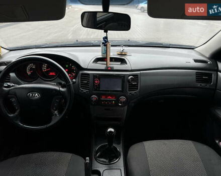 Черный Киа Маджентис, объемом двигателя 2 л и пробегом 229 тыс. км за 5555 $, фото 22 на Automoto.ua