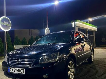 Чорний Кіа Маджентіс, об'ємом двигуна 2 л та пробігом 232 тис. км за 4999 $, фото 1 на Automoto.ua