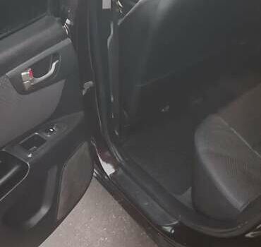 Коричневий Кіа Маджентіс, об'ємом двигуна 2 л та пробігом 278 тис. км за 5800 $, фото 6 на Automoto.ua