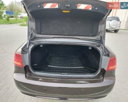 Коричневий Кіа Маджентіс, об'ємом двигуна 2 л та пробігом 241 тис. км за 4800 $, фото 4 на Automoto.ua