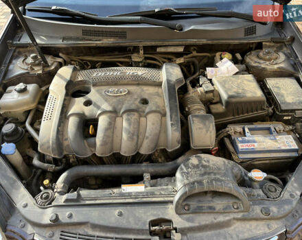 Коричневый Киа Маджентис, объемом двигателя 2 л и пробегом 192 тыс. км за 5900 $, фото 26 на Automoto.ua