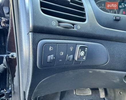 Коричневий Кіа Маджентіс, об'ємом двигуна 2 л та пробігом 191 тис. км за 4900 $, фото 11 на Automoto.ua