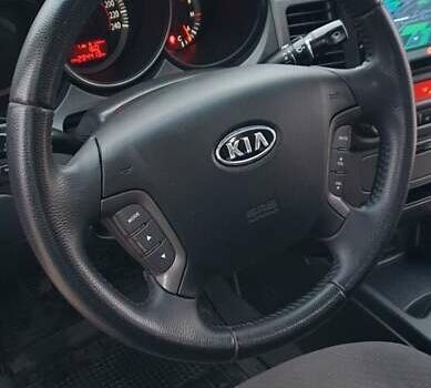 Коричневый Киа Маджентис, объемом двигателя 2 л и пробегом 294 тыс. км за 5500 $, фото 33 на Automoto.ua