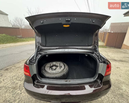 Коричневий Кіа Маджентіс, об'ємом двигуна 2 л та пробігом 157 тис. км за 5900 $, фото 34 на Automoto.ua