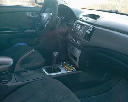 Коричневый Киа Маджентис, объемом двигателя 2 л и пробегом 256 тыс. км за 4600 $, фото 2 на Automoto.ua