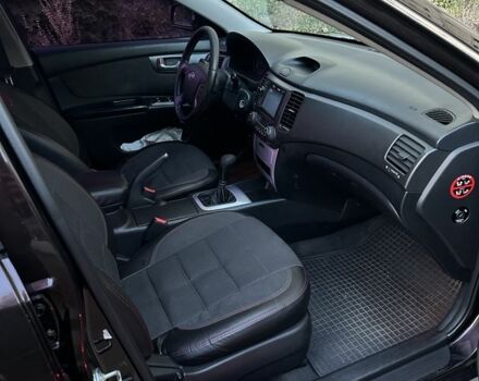 Коричневый Киа Маджентис, объемом двигателя 2 л и пробегом 183 тыс. км за 5500 $, фото 6 на Automoto.ua