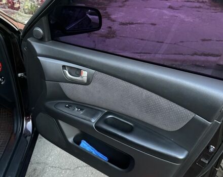 Коричневый Киа Маджентис, объемом двигателя 2 л и пробегом 183 тыс. км за 5500 $, фото 5 на Automoto.ua