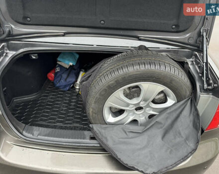 Коричневый Киа Маджентис, объемом двигателя 2 л и пробегом 263 тыс. км за 7000 $, фото 17 на Automoto.ua