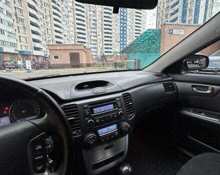 Коричневий Кіа Маджентіс, об'ємом двигуна 2.7 л та пробігом 333 тис. км за 5700 $, фото 5 на Automoto.ua