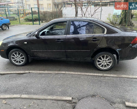 Коричневий Кіа Маджентіс, об'ємом двигуна 2 л та пробігом 245 тис. км за 4000 $, фото 1 на Automoto.ua