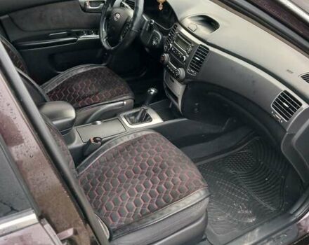 Коричневый Киа Маджентис, объемом двигателя 2 л и пробегом 299 тыс. км за 4444 $, фото 5 на Automoto.ua