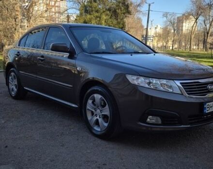 Коричневий Кіа Маджентіс, об'ємом двигуна 2 л та пробігом 177 тис. км за 7300 $, фото 1 на Automoto.ua