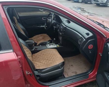 Кіа Маджентіс 2007 у Києві на Automoto.ua Червоний Кіа Маджентіс, об'ємом двигуна 2 л та пробігом 235 тис. км за 5000 $, фото 6 на Automoto.ua