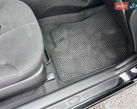 Кіа Маджентіс, об'ємом двигуна 2 л та пробігом 121 тис. км за 7800 $, фото 32 на Automoto.ua