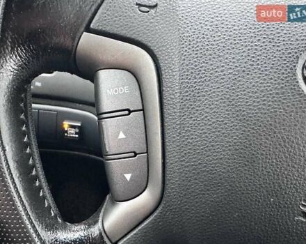 Кіа Маджентіс, об'ємом двигуна 2 л та пробігом 121 тис. км за 7800 $, фото 14 на Automoto.ua