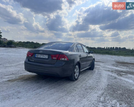 Кіа Маджентіс, об'ємом двигуна 2 л та пробігом 300 тис. км за 5800 $, фото 2 на Automoto.ua