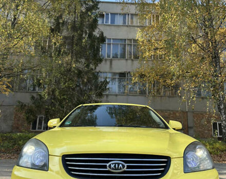 Жовтий Кіа Маджентіс, об'ємом двигуна 2 л та пробігом 257 тис. км за 4300 $, фото 8 на Automoto.ua