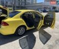 Желтый Киа Маджентис, объемом двигателя 2 л и пробегом 250 тыс. км за 5200 $, фото 4 на Automoto.ua