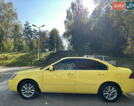 Жовтий Кіа Маджентіс, об'ємом двигуна 2 л та пробігом 257 тис. км за 4300 $, фото 17 на Automoto.ua