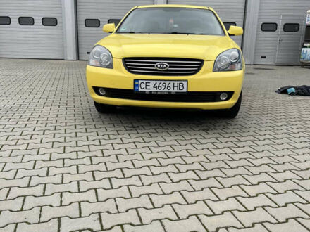 Желтый Киа Маджентис, объемом двигателя 2 л и пробегом 269 тыс. км за 5000 $, фото 1 на Automoto.ua