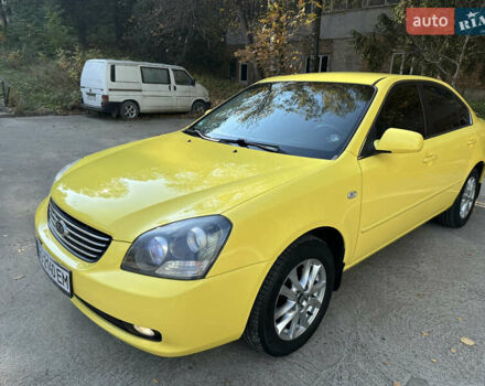 Жовтий Кіа Маджентіс, об'ємом двигуна 2 л та пробігом 257 тис. км за 4300 $, фото 1 на Automoto.ua