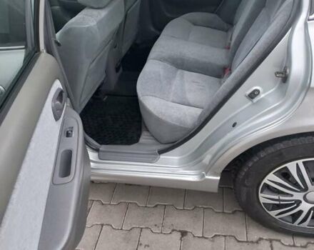 Серый Киа Маджентис, объемом двигателя 2 л и пробегом 270 тыс. км за 2600 $, фото 5 на Automoto.ua