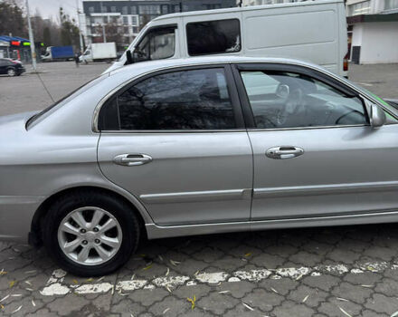 Серый Киа Маджентис, объемом двигателя 2 л и пробегом 267 тыс. км за 3900 $, фото 11 на Automoto.ua