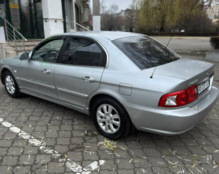 Серый Киа Маджентис, объемом двигателя 2 л и пробегом 267 тыс. км за 3900 $, фото 5 на Automoto.ua