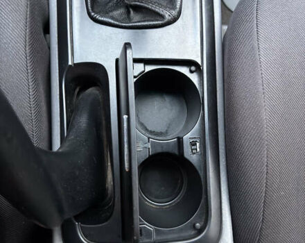 Серый Киа Маджентис, объемом двигателя 2 л и пробегом 267 тыс. км за 3900 $, фото 22 на Automoto.ua