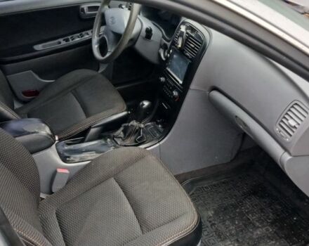 Сірий Кіа Маджентіс, об'ємом двигуна 2 л та пробігом 341 тис. км за 2500 $, фото 6 на Automoto.ua