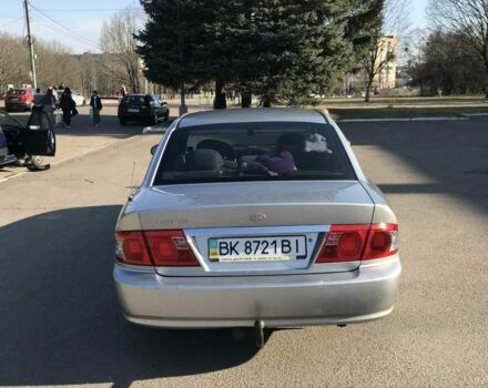 Сірий Кіа Маджентіс, об'ємом двигуна 2 л та пробігом 243 тис. км за 3800 $, фото 1 на Automoto.ua