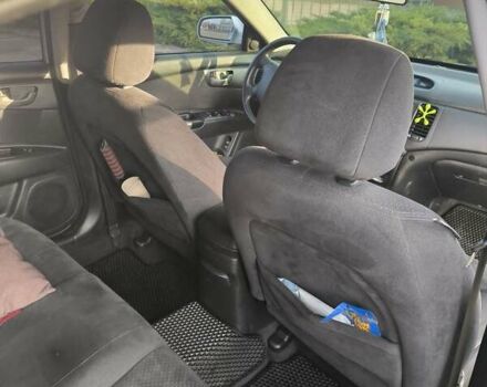 Серый Киа Маджентис, объемом двигателя 2 л и пробегом 326 тыс. км за 6100 $, фото 9 на Automoto.ua