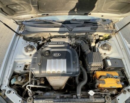 Серый Киа Маджентис, объемом двигателя 2 л и пробегом 280 тыс. км за 3500 $, фото 3 на Automoto.ua