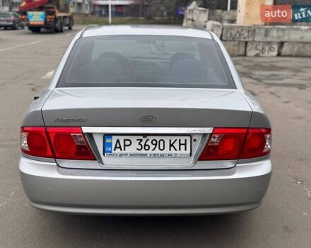 Сірий Кіа Маджентіс, об'ємом двигуна 2 л та пробігом 179 тис. км за 4350 $, фото 6 на Automoto.ua