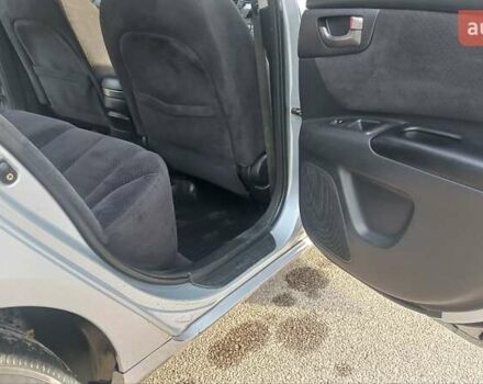 Сірий Кіа Маджентіс, об'ємом двигуна 2 л та пробігом 251 тис. км за 4700 $, фото 10 на Automoto.ua