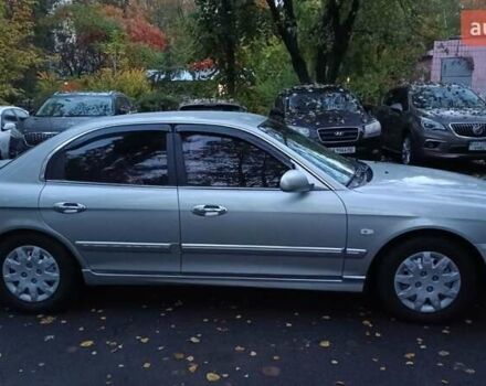 Кіа Маджентіс 2006 у Києві на Automoto.ua Сірий Кіа Маджентіс, об'ємом двигуна 2 л та пробігом 182 тис. км за 5700 $, фото 1 на Automoto.ua