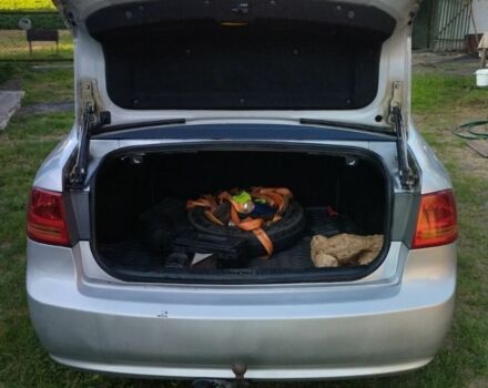 Серый Киа Маджентис, объемом двигателя 2 л и пробегом 200 тыс. км за 4850 $, фото 5 на Automoto.ua