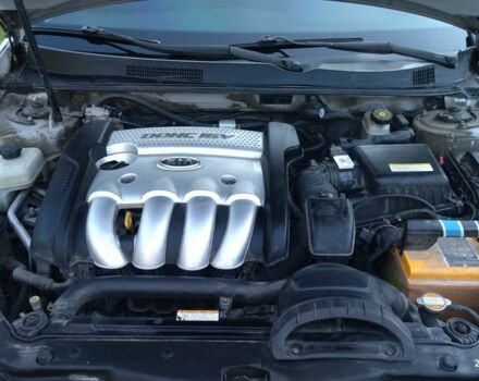 Серый Киа Маджентис, объемом двигателя 2 л и пробегом 200 тыс. км за 4850 $, фото 3 на Automoto.ua