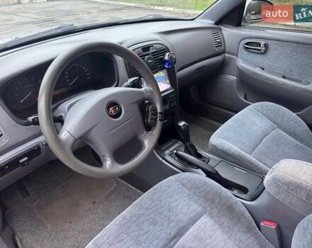 Сірий Кіа Маджентіс, об'ємом двигуна 2 л та пробігом 179 тис. км за 4350 $, фото 9 на Automoto.ua