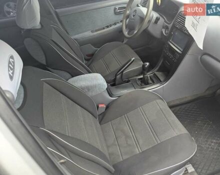 Серый Киа Маджентис, объемом двигателя 2 л и пробегом 264 тыс. км за 2990 $, фото 24 на Automoto.ua