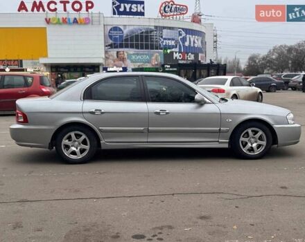 Сірий Кіа Маджентіс, об'ємом двигуна 2 л та пробігом 179 тис. км за 4350 $, фото 4 на Automoto.ua