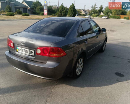 Сірий Кіа Маджентіс, об'ємом двигуна 2 л та пробігом 300 тис. км за 5200 $, фото 2 на Automoto.ua