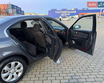 Серый Киа Маджентис, объемом двигателя 2 л и пробегом 281 тыс. км за 5250 $, фото 26 на Automoto.ua